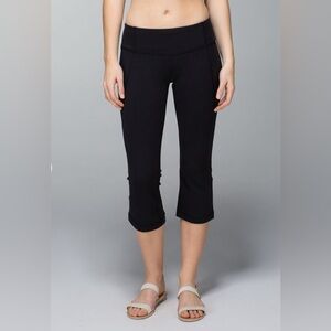 Rare Lululemon Gather & Crow Crop *Full-On Luon Black